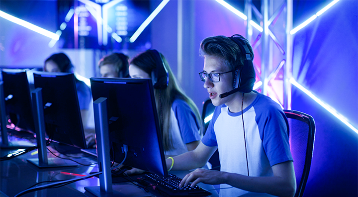 人力资源公司bifa必发国际专注文娱及消费品领域的顾问指出如今二次元经济已不是小众经济